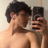 soysantiagofree from onlyfans