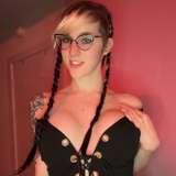 gothravemomfree from onlyfans